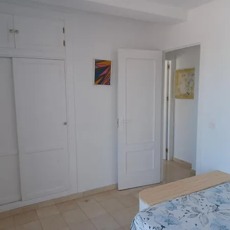 Atico En Estepona, Malaga إِستيبونا